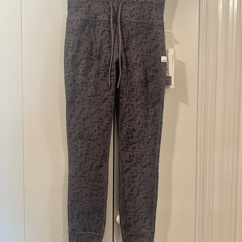 Vuori daily legging new Small